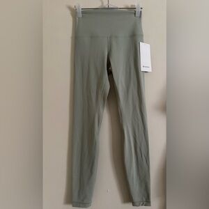 NWT Size 6 Lululemon Align Legging 28“ FOGN + Tank size 8